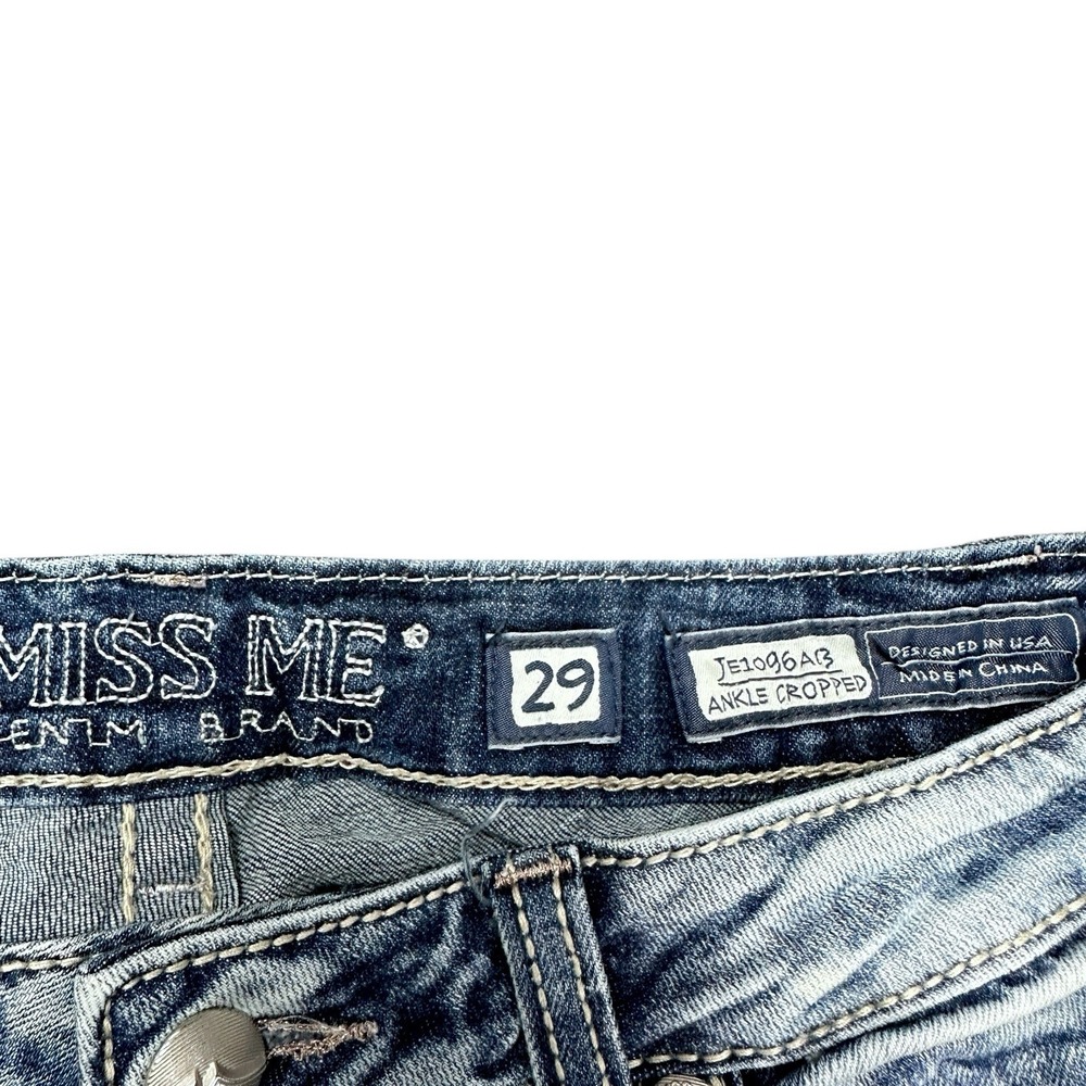 Miss Me Women's Ankle Cropped Jeans Distressed Embroidered Size 29 Blue Denim - Picture 7 of 15